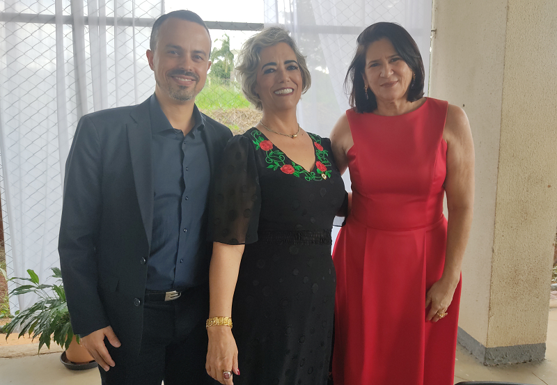 Diretor-geral do Câmpus Aparecida de Goiânia, Eduardo de Carvalho Rezende; reitora do IFG, Oneida Cristina Gomes Barcelos Irigon; e superintendente Municipal de Ensino de Aparecida de Goiânia, Idelma Maria de Oliveira Silva, que esteve representando o prefeito Vilmar Mariano na comemoração do aniversário do IFG Aparecida